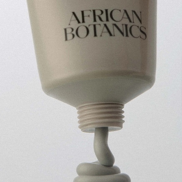 African Botanics Mineral Cleansing Mask 50 ml 1.7 fl oz
New Sealed MSRP $85 - Picture 9 of 10